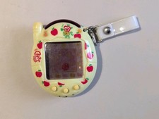 Yello  apples Tamagotchi Ketei