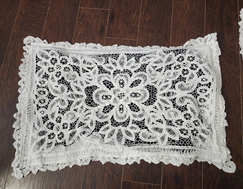 Antique white filet bobbin - white,