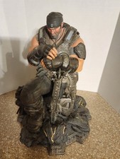 Gears of War 3 Marcus Fenix Collectors Figure Limited Edition Statue Epic Games