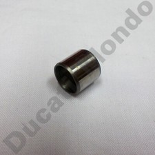 Cylinder head centering dowel