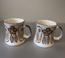 VTG Stoneware Floral Mugs (2)