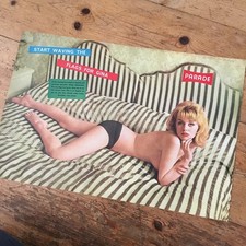 Parade Glamour Magazine Colour