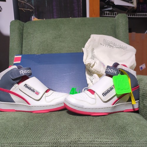Reebok alien stomper - reebok, aliens