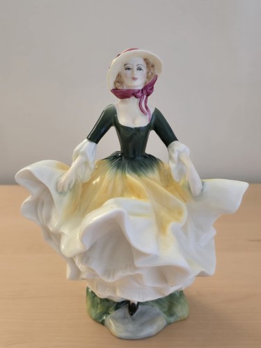 Royal doulton ladies figurine - doulton,