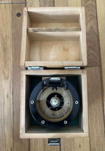 Vintage saura hand - ,