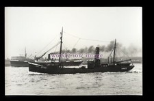 tr215 - Hull Fishing Trawler -
