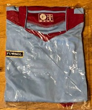 25 Kids Football Kits Shirt