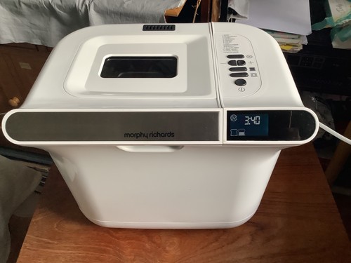 Morphy richards bread maker - richards,