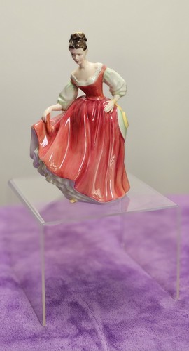 Royal doulton fair - royal, lady
