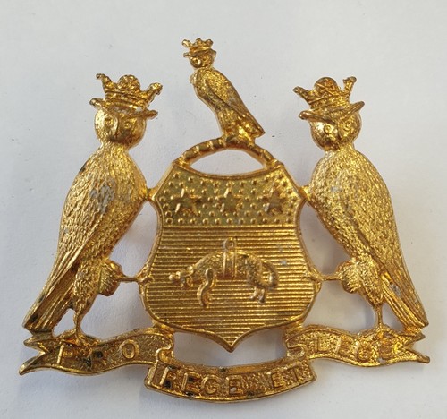 Army cap badge leeds pals - army,