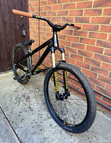 Octane one dirt jumper - one,