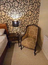 Elegant Antique Victorian Armchair – Ornate Carved Wood & Floral Upholstery