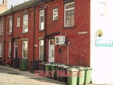PHOTO  GATHERING OF THE BINS