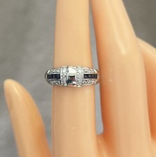 18ct White Gold Sapphire &