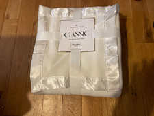 Large satin Border cream Fleece throw 220x2240cm New .