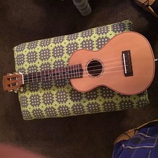 MAHALO  master MM2 All Solid Wood Concert Ukulele SERIAL 2277768