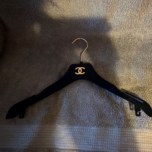 Chanel black velvet - black,