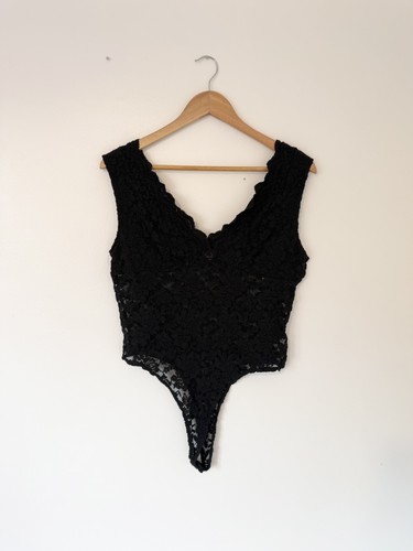 Stradivarius black lace plunge - black,