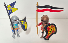 2 x Playmobil Knights Figures