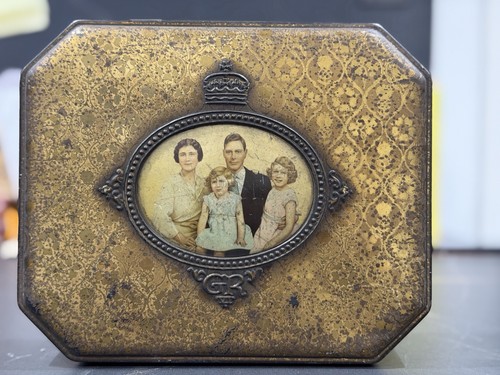 Antique macfarlane lang - antique,