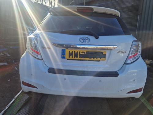 Toyota yaris 2012 - yaris, 1.3