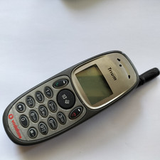 Mitsubishi Trium  MT-050 MARS RETRO SMALL VINTAGE MOVBILE PHONE UNTESTED