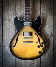 2015 Gibson Midtown in Sunburst finish with hard shell case