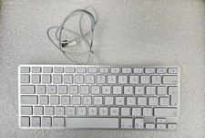 New Apple Wired Keyboard - USB Compact - White UK English A1242 Small GREAT DEAL