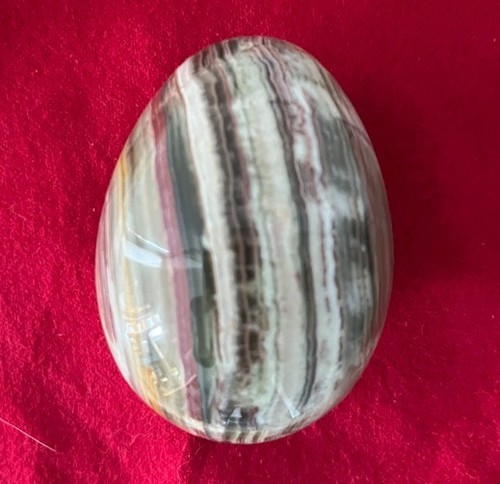 Polished onyx egg - polished,