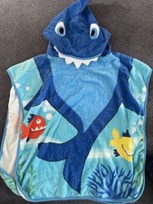  Hooded Shark Poncho Towel 