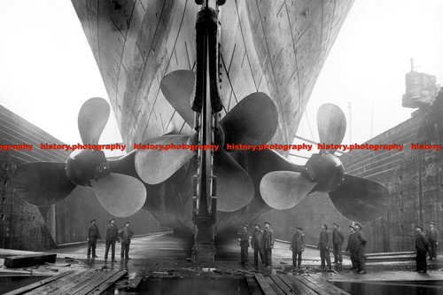 F000149 the propellers - of,