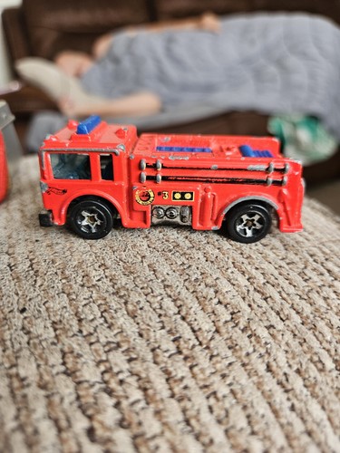 Hotwheels fire eater - fire,