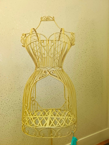 Cream wrought iron wire female - iron,