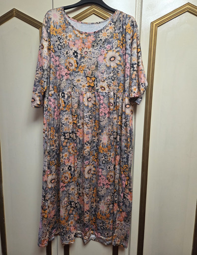 Size 4xl plus round neck - 4xl,