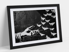 BANKSY HANDS RELEASING PAPER PLANES -FRAMED WALL ART POSTER PAPER PRINT