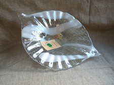 Glass Leaf Dish Basket Weave
