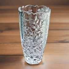 Stunning Handcarved And Etched Lead Crystal Glass Vase