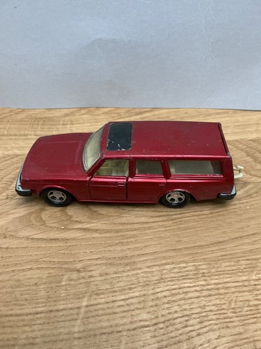 Matchbox volvo estate 240 74 - matchbox,
