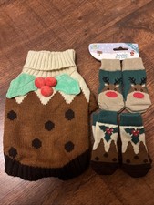 Clever Paws Christmas Pudding Pet Outfit with 2x Socks Size Small Dog Cat Puppy