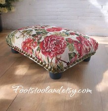 Flowers pattern FOOTSTOOL with