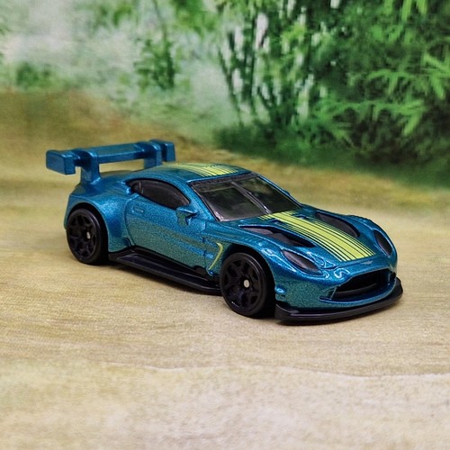 Hot wheels aston martin - wheels,