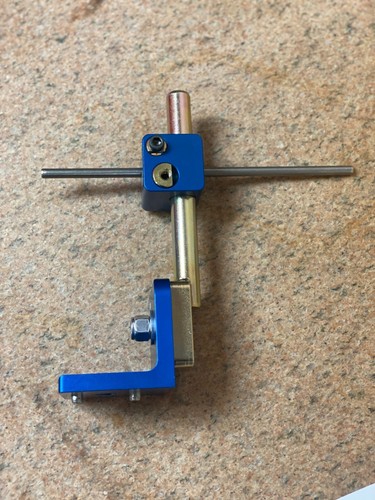 Table mounting axis vise - axis,