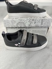 Clark’s Nova Teen K Kids