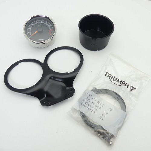 Genuine triumph bonneville - genuine,