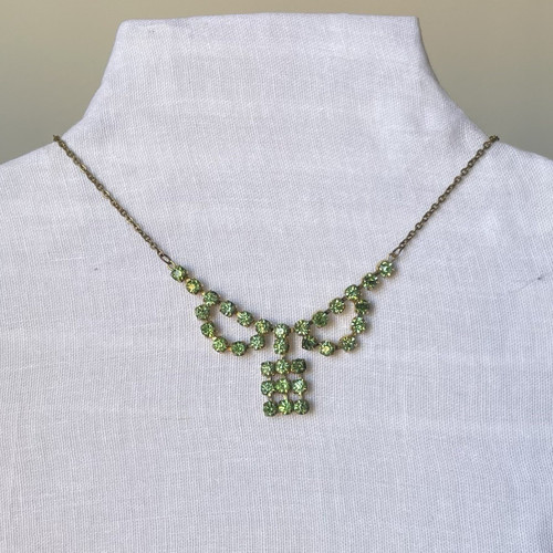 Vintage peridot green - peridot,