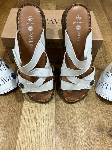 Pavers sandals size 7 - size,