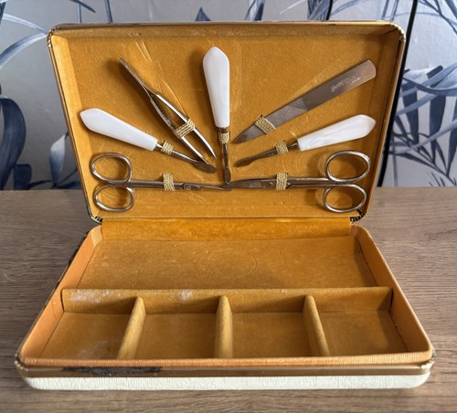 Vintage 1950s german manicure - 1950s,