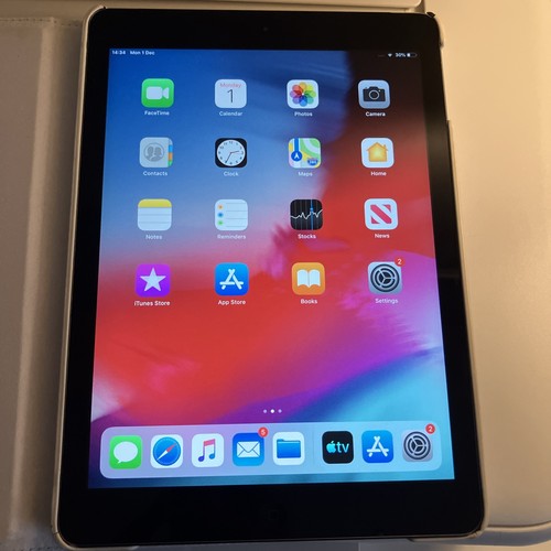 Space grey apple ipad air - space,