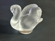Lalique Swan figurine -