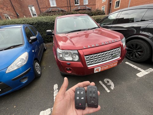 Lost land rover freelander - land,